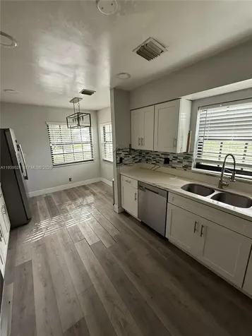 8423 NW 78th Court Tamarac FL 33321