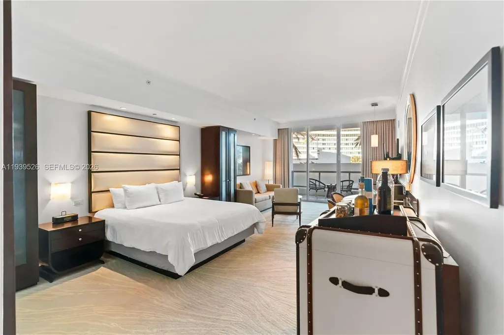 4391 Collins Avenue Miami Beach FL 33140