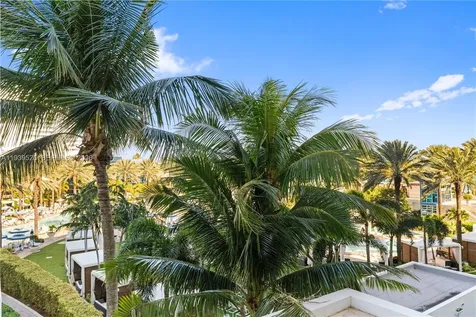 4391 Collins Avenue Miami Beach FL 33140