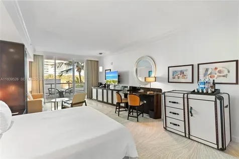 4391 Collins Avenue Miami Beach FL 33140