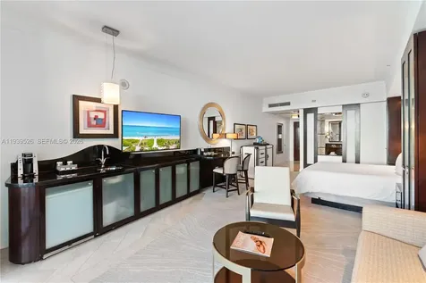 4391 Collins Avenue Miami Beach FL 33140