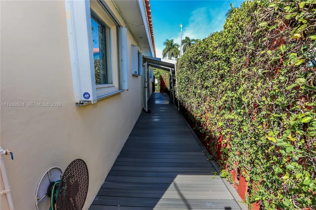 1412 Hollywood Boulevard Hollywood FL 33020