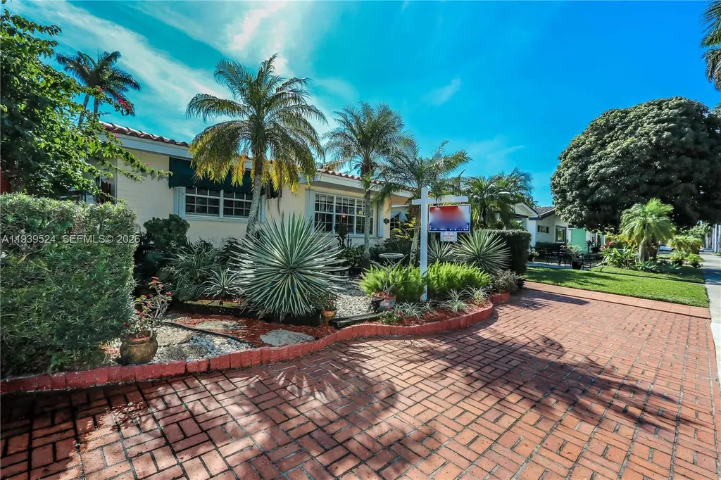 1412 Hollywood Boulevard Hollywood FL 33020