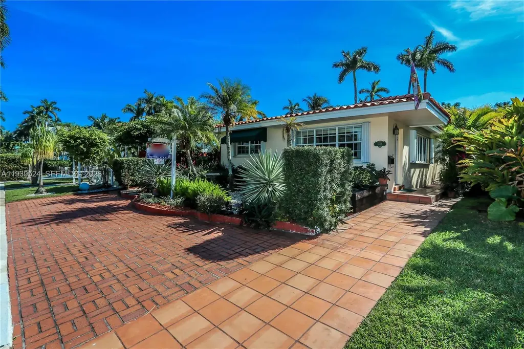 1412 Hollywood Boulevard Hollywood FL 33020