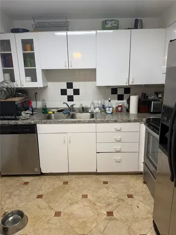 1800 Collins Avenue Miami Beach FL 33139