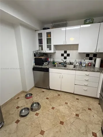 1800 Collins Avenue Miami Beach FL 33139