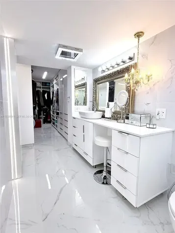 1201 S Ocean Drive Hollywood FL 33019