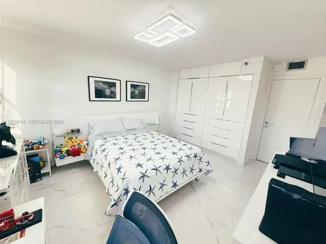 1201 S Ocean Drive Hollywood FL 33019