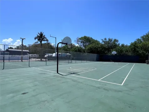325 Calusa Street Key Largo FL 33037