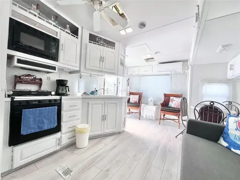 325 Calusa Street Key Largo FL 33037