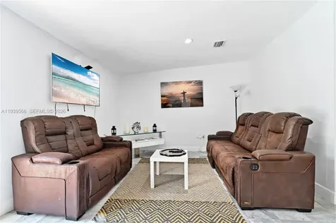 5841 SW 58th Terrace South Miami FL 33143