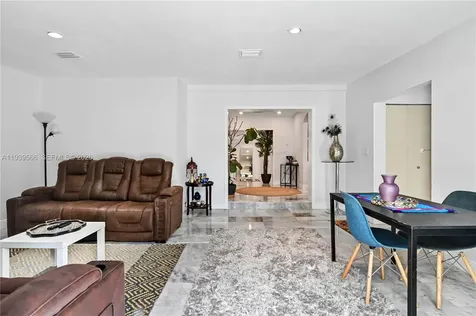 5841 SW 58th Terrace South Miami FL 33143