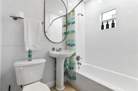 5841 SW 58th Terrace South Miami FL 33143