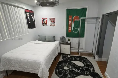 5841 SW 58th Terrace South Miami FL 33143