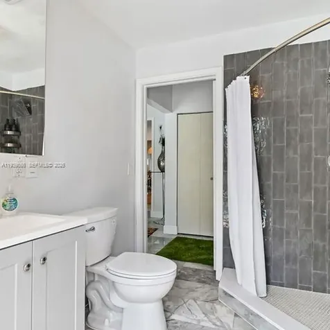 5841 SW 58th Terrace South Miami FL 33143