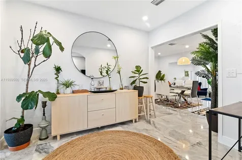 5841 SW 58th Terrace South Miami FL 33143