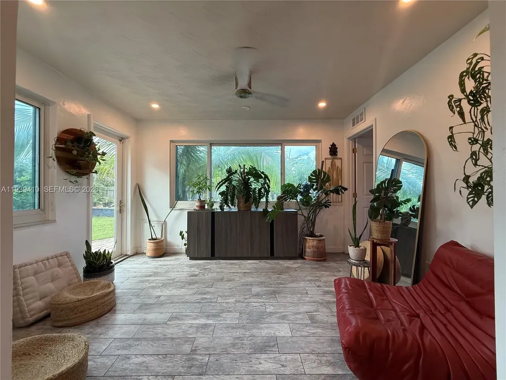 4641 SW 25th Terrace Fort Lauderdale FL 33312