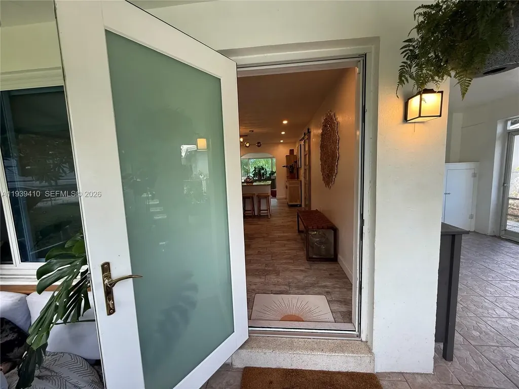 4641 SW 25th Terrace Fort Lauderdale FL 33312