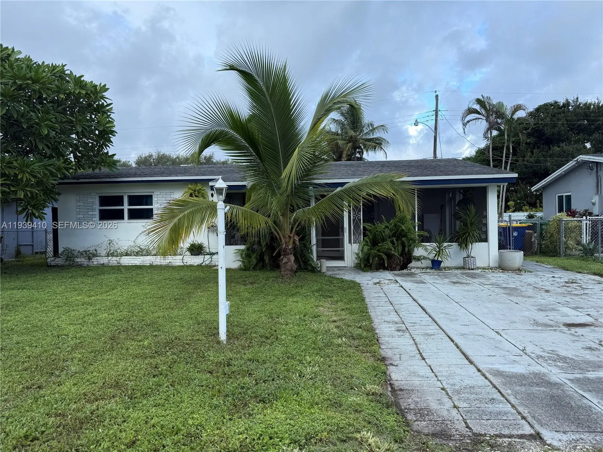 4641 SW 25th Terrace Fort Lauderdale FL 33312