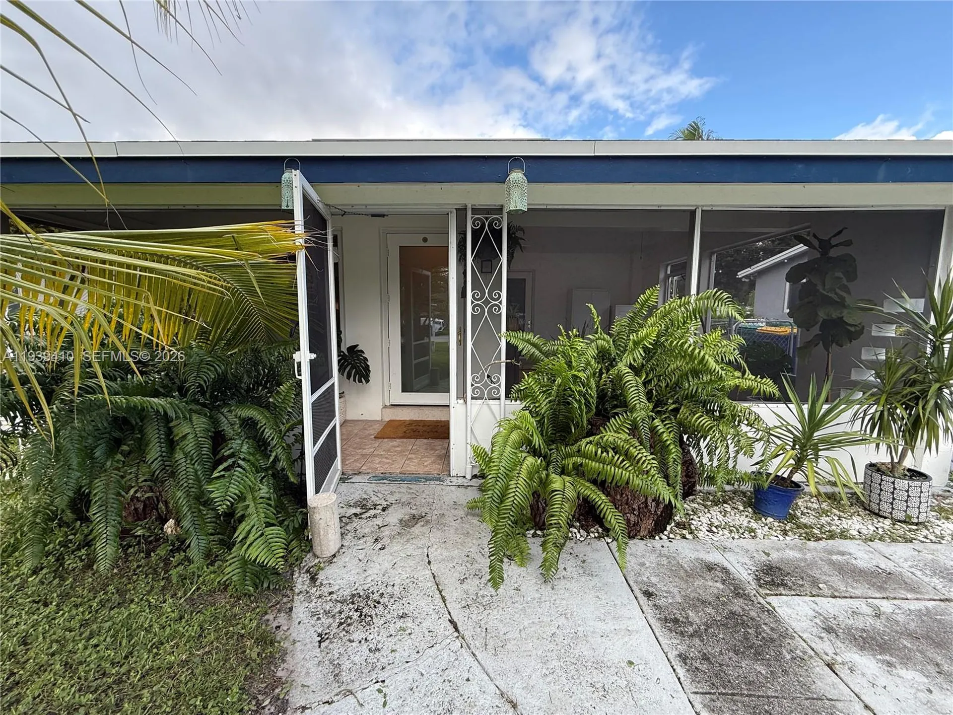 4641 SW 25th Terrace Fort Lauderdale FL 33312