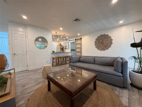 4641 SW 25th Terrace Fort Lauderdale FL 33312
