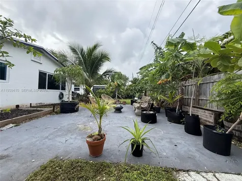 4641 SW 25th Terrace Fort Lauderdale FL 33312