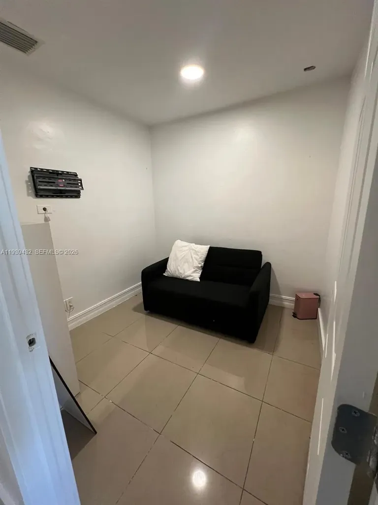 2920 NW 11th Place Fort Lauderdale FL 33311
