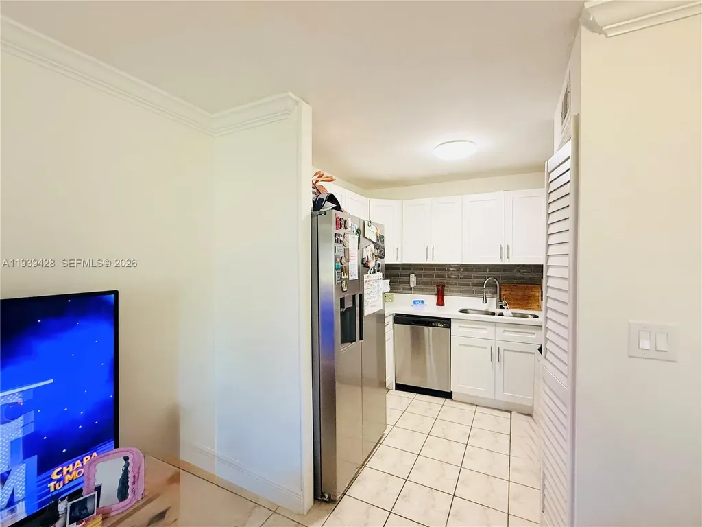 2651 Riverside Drive Coral Springs FL 33065