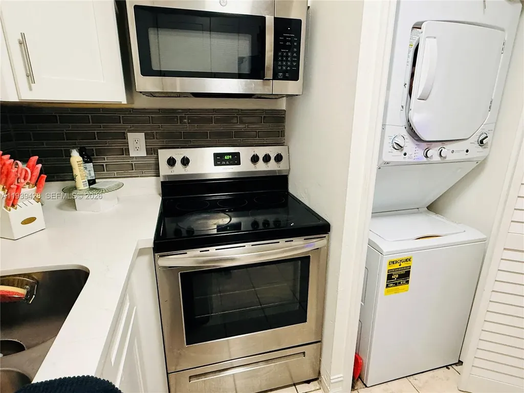 2651 Riverside Drive Coral Springs FL 33065
