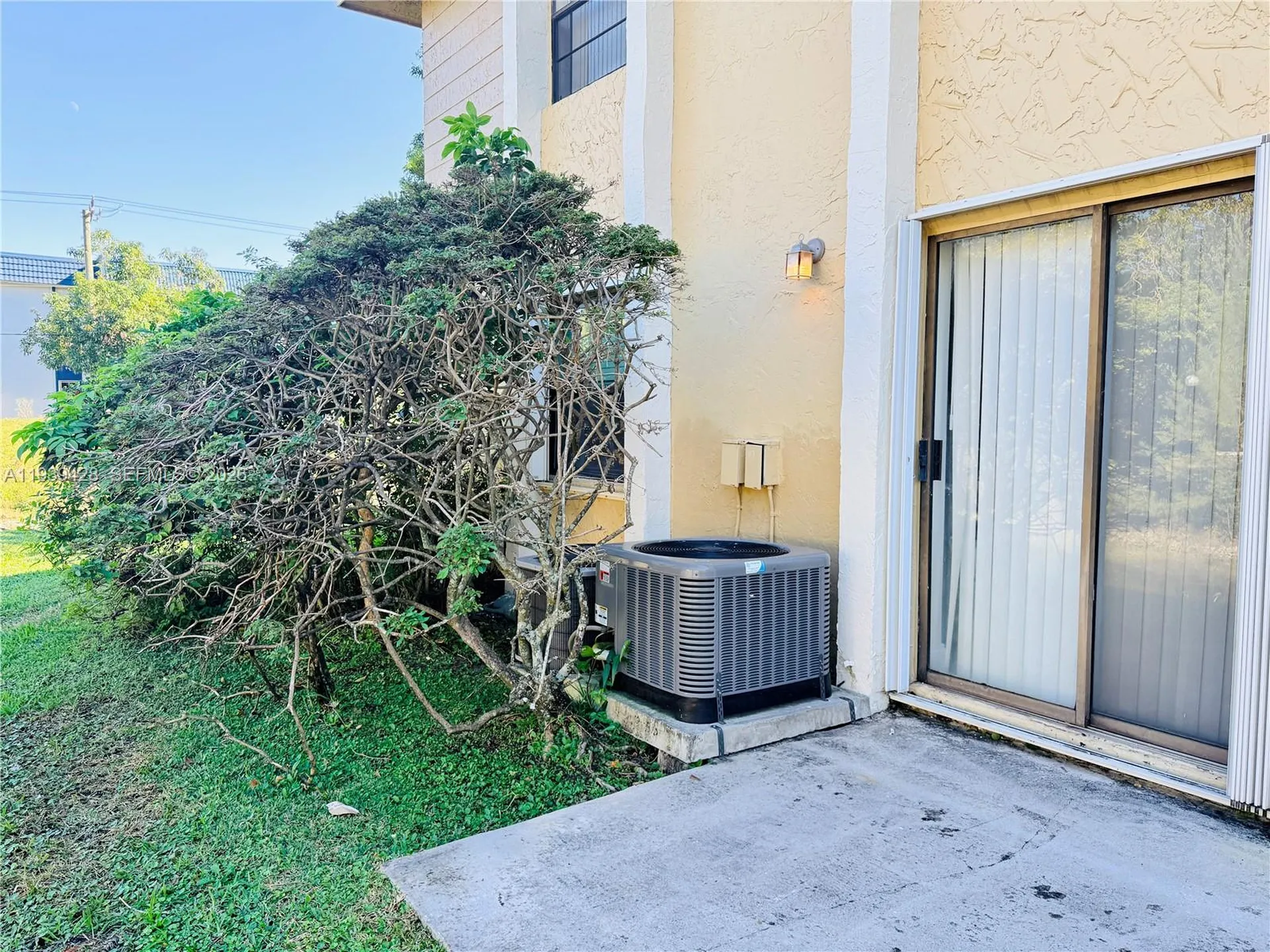 2651 Riverside Drive Coral Springs FL 33065