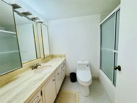 18021 Biscayne Boulevard Aventura FL 33160