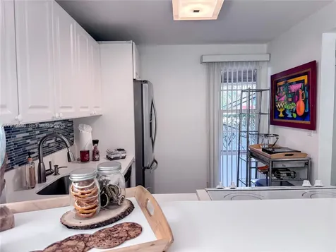 3301 N Country Club Drive Aventura FL 33180