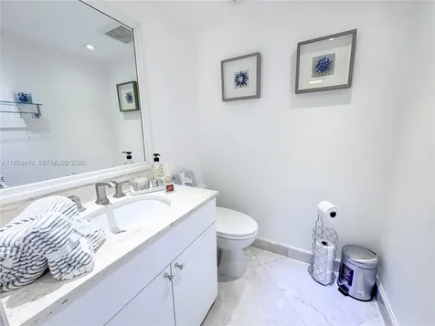 3301 N Country Club Drive Aventura FL 33180
