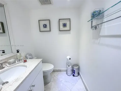 3301 N Country Club Drive Aventura FL 33180