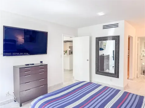 3301 N Country Club Drive Aventura FL 33180