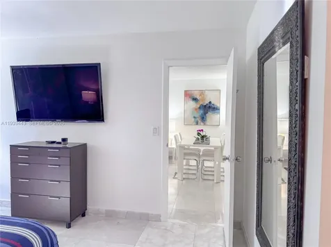 3301 N Country Club Drive Aventura FL 33180