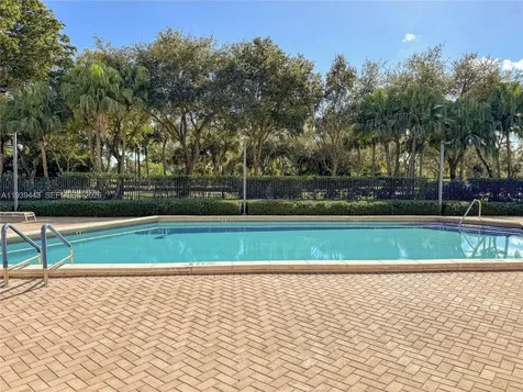 3301 N Country Club Drive Aventura FL 33180