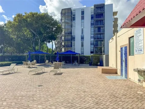 3301 N Country Club Drive Aventura FL 33180