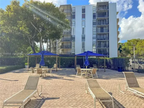 3301 N Country Club Drive Aventura FL 33180