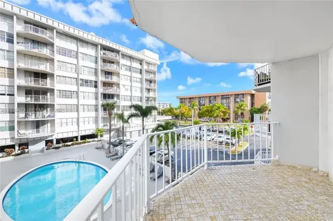 16710 NE 9th Avenue North Miami Beach FL 33162