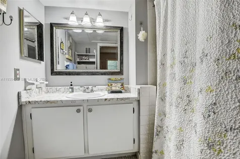 124 NE 19th Court Wilton Manors FL 33305