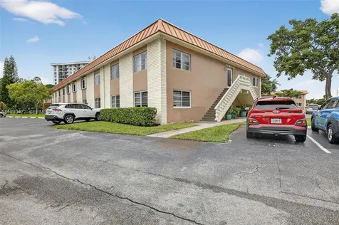 124 NE 19th Court Wilton Manors FL 33305