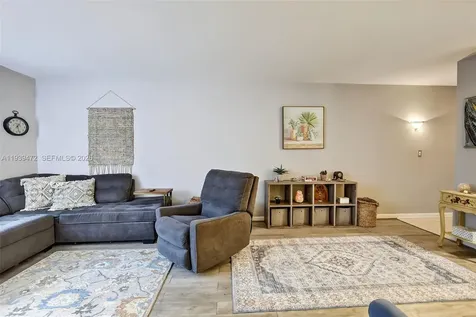 124 NE 19th Court Wilton Manors FL 33305