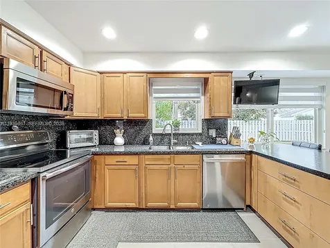 9530 SW 143rd Place Miami FL 33186