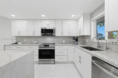 250 S Hollybrook Terrace Pembroke Pines FL 33025
