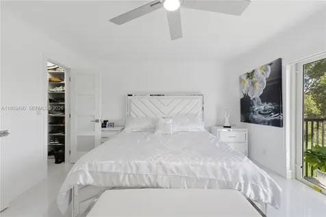 250 S Hollybrook Terrace Pembroke Pines FL 33025