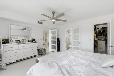 250 S Hollybrook Terrace Pembroke Pines FL 33025