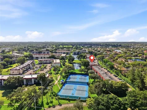 250 S Hollybrook Terrace Pembroke Pines FL 33025
