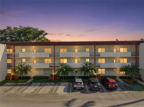 250 S Hollybrook Terrace Pembroke Pines FL 33025