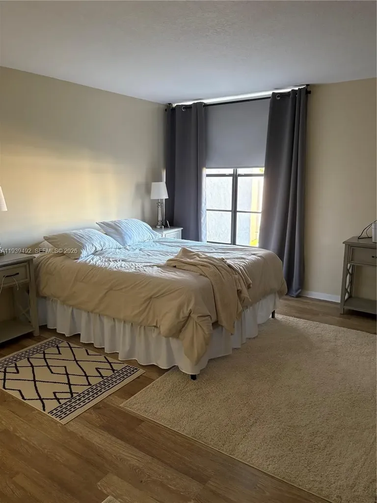 17 Royal Palm Way Boca Raton FL 33432